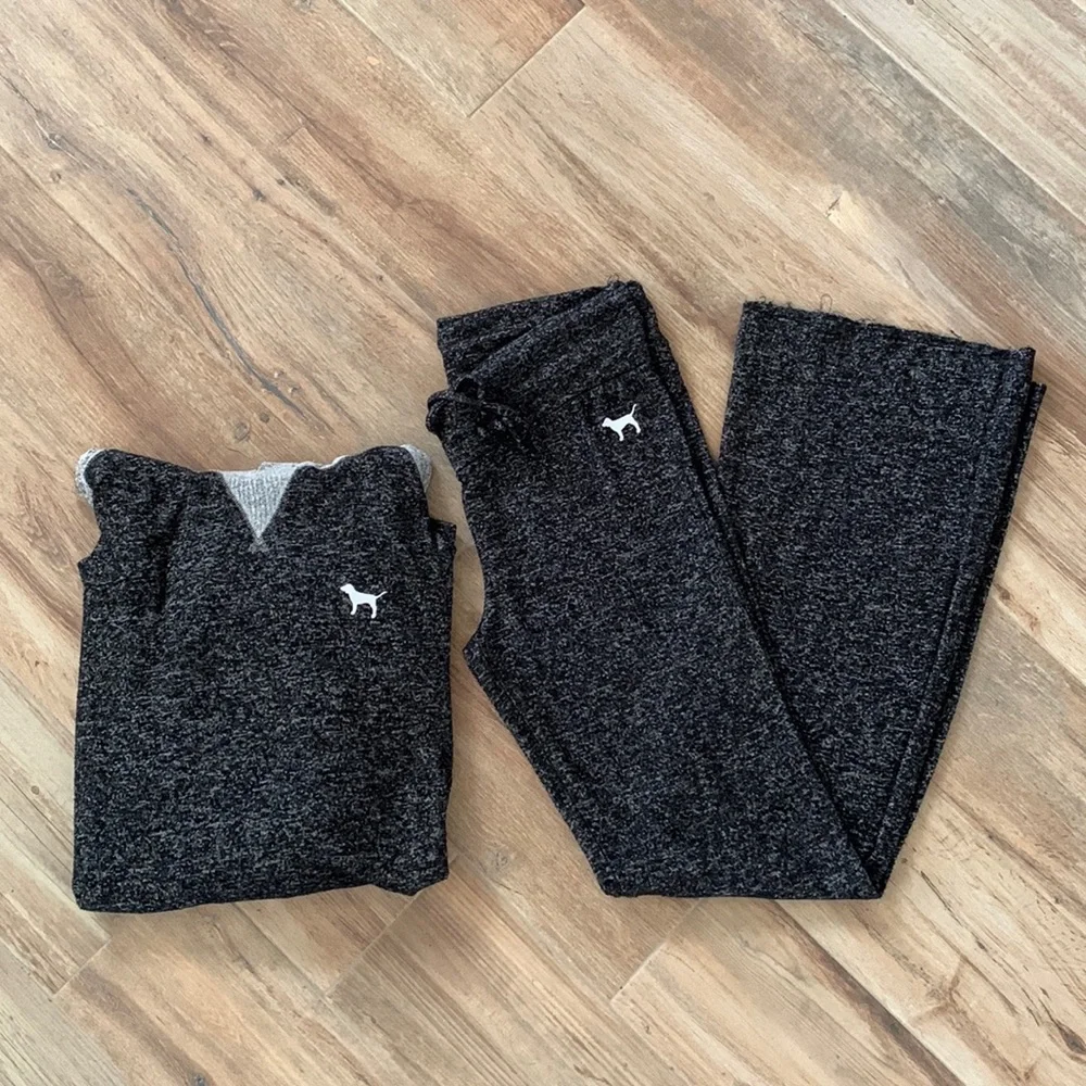Victoria’s Secret pink loungewear - Picture 1 of 6